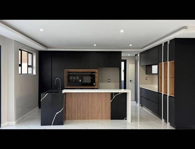 4 BEDROOM HOUSE FOR SALE IN FOUNTAINBROOK ESTATE